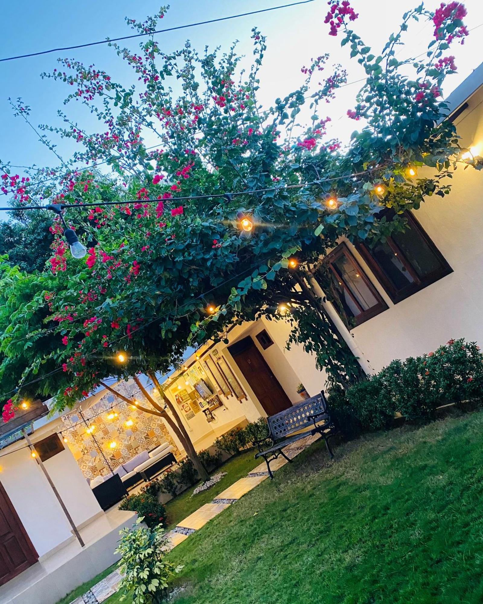 Casa San Juan Bed and Breakfast Managua Exteriör bild