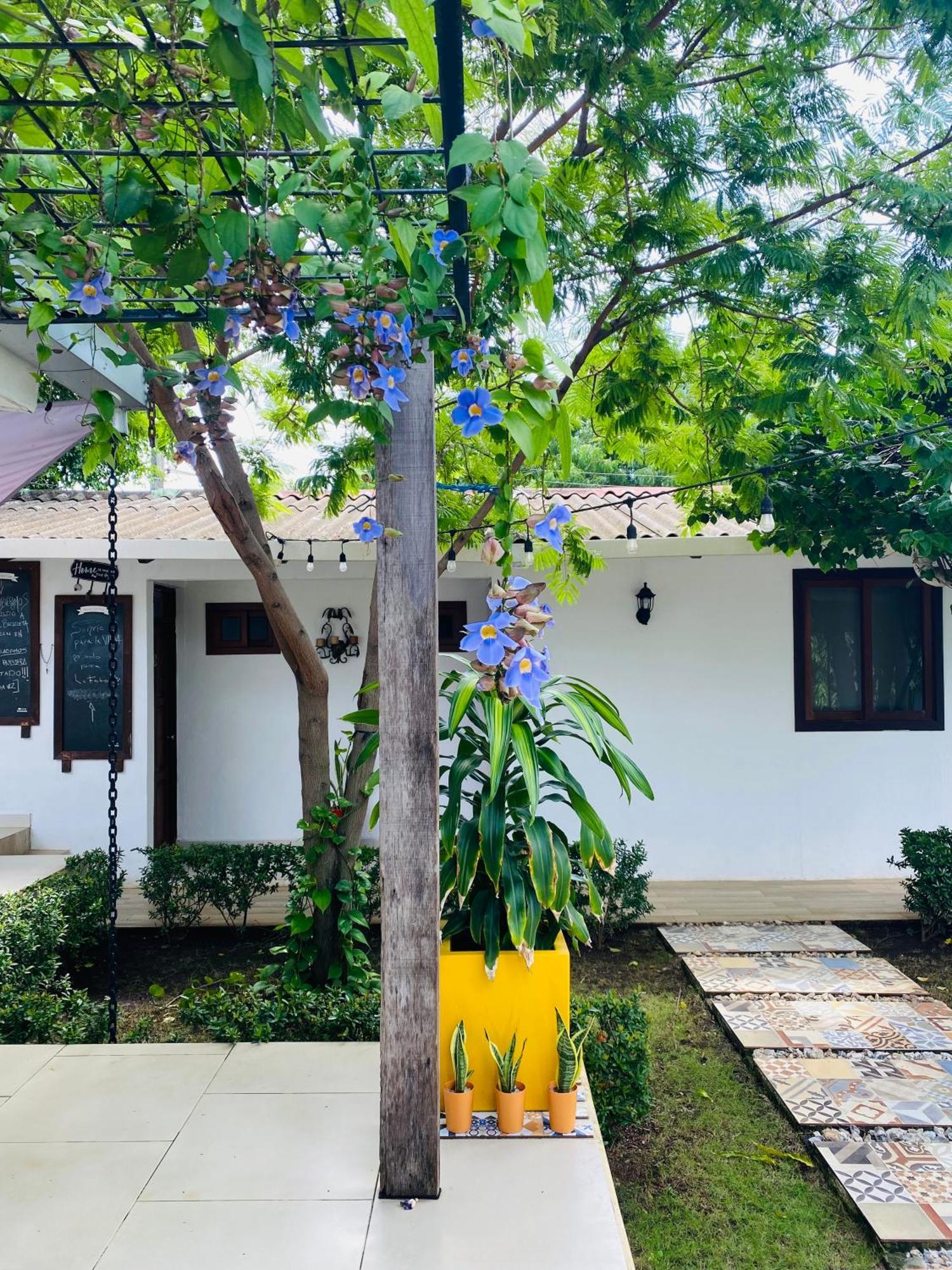 Casa San Juan Bed and Breakfast Managua Exteriör bild