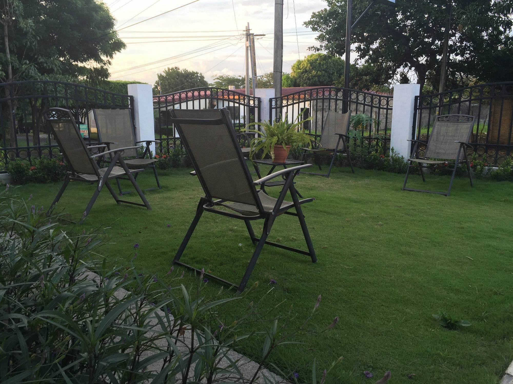Casa San Juan Bed and Breakfast Managua Exteriör bild
